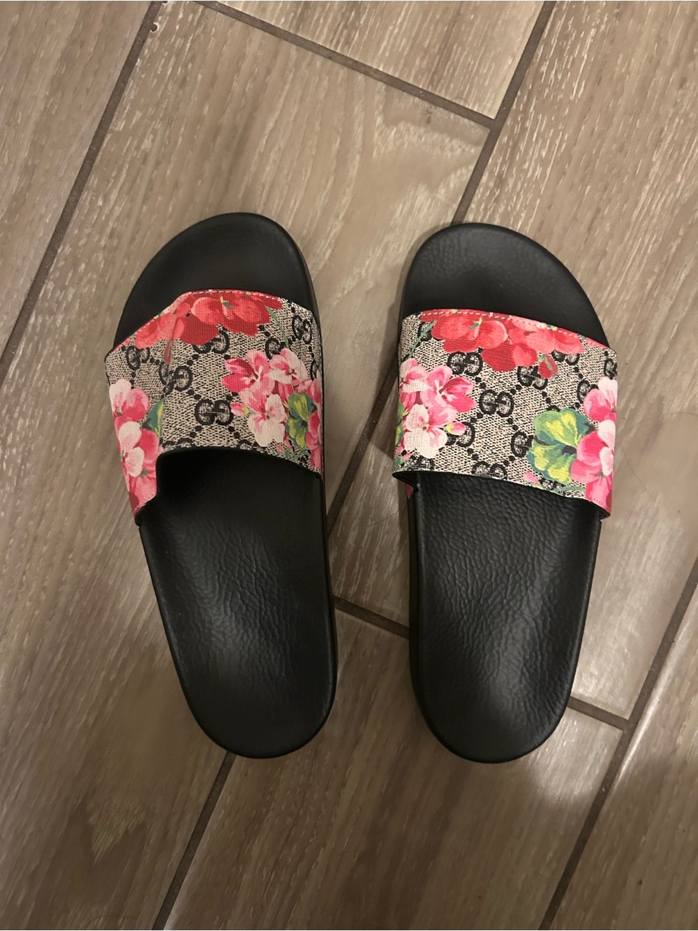 Gucci GG Blooms Supreme Slides